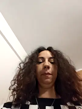 Snapshot of naughty69curls chatting on October 2025 07:45:02 PM naughty69curls online show from October 2025 07:45:02 PM
