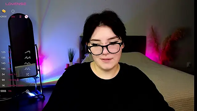 YumiYammy online show from January 2025 12:43:01 AM