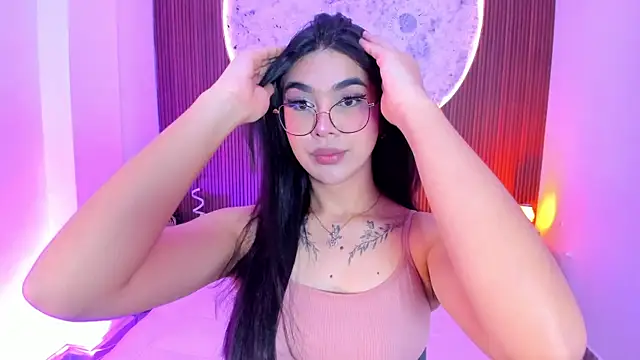 RoseCassie online show from May 2026 01:19:01 PM