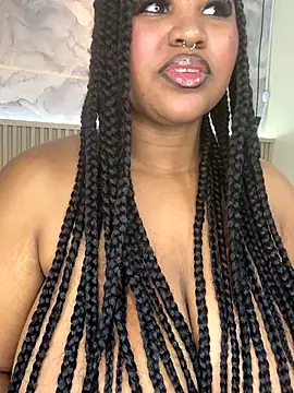 Snapshot of AinaraJimenez chatting on November 2025 07:14:01 PM AinaraJimenez online show from November 2025 07:14:01 PM