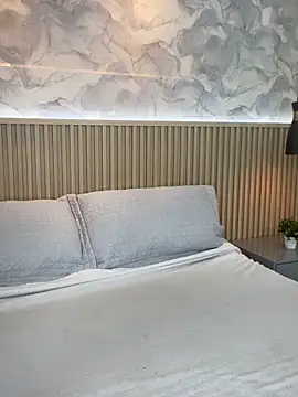 Snapshot of AinaraJimenez chatting on November 2025 07:04:02 PM AinaraJimenez online show from November 2025 07:04:02 PM