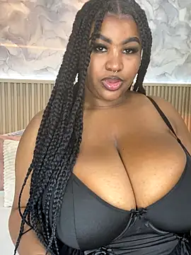 Snapshot of AinaraJimenez chatting on November 2025 07:05:02 PM AinaraJimenez online show from November 2025 07:05:02 PM