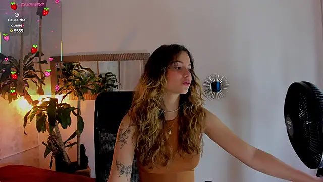 Snapshot of hinata_itachi chatting on March 2025 10:15:02 PM hinata itachi online show from March 2025 10:15:02 PM