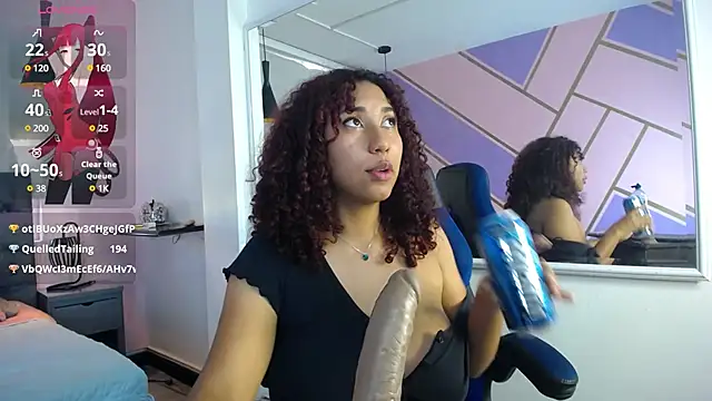 lauraltt online show from January 2025 07:11:01 PM