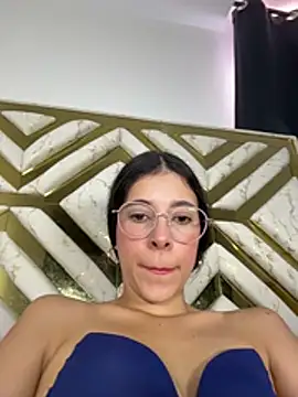evaFiore online show from July 2026 08:13:02 PM