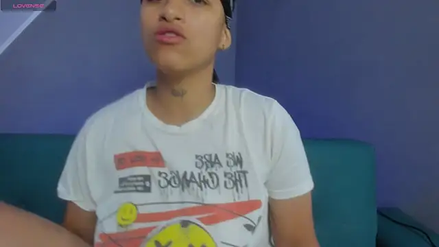 Snapshot of Dominick_jones chatting on March 2025 08:10:02 PM Dominick jones online show from March 2025 08:10:02 PM