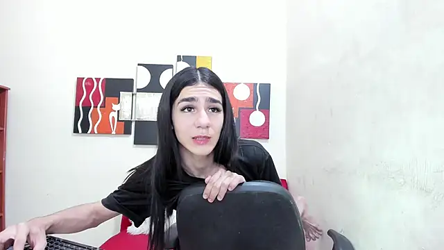 Snapshot of Mariana_16_ chatting on January 2025 06:57:01 PM Mariana 16 online show from January 2025 06:57:01 PM