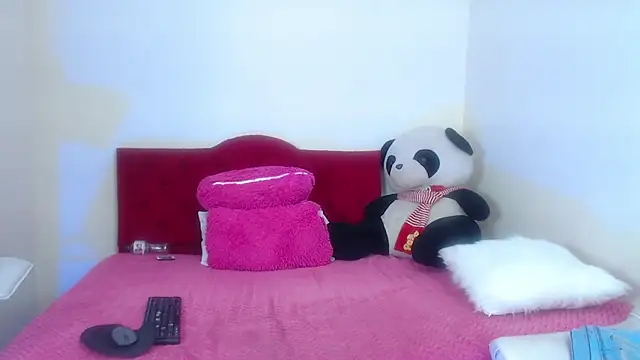 Snapshot of Mariana_16_ chatting on March 2025 11:36:02 PM Mariana 16 online show from March 2025 11:36:02 PM