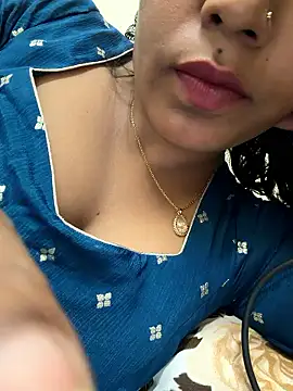 Snapshot of priyadevi17 chatting on January 2026 09:35:01 AM priyadevi17 online show from January 2026 09:35:01 AM