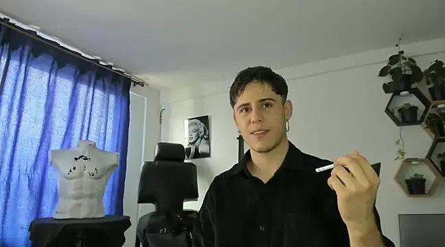 Antonello Vannucci online show from March 2025 06:33:01 PM