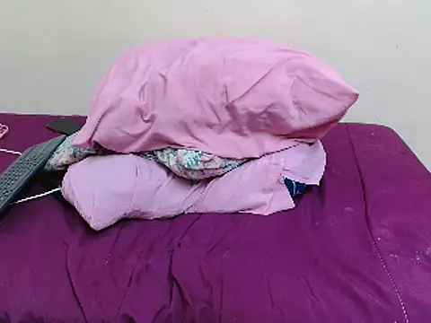 beverlyxxxx online show from December 2024 05:50:02 PM