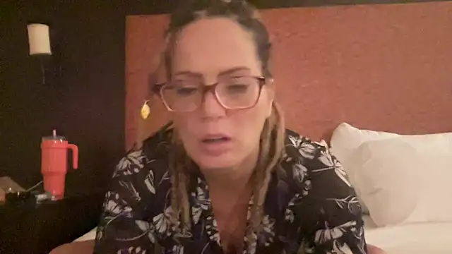 Snapshot of skarfos1babe69 chatting on December 2024 03:53:01 AM skarfos1babe69 online show from December 2024 03:53:01 AM