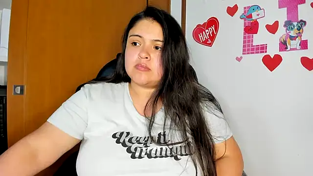 Snapshot of lizzie_c chatting on February 2025 04:01:01 AM lizzie c online show from February 2025 04:01:01 AM