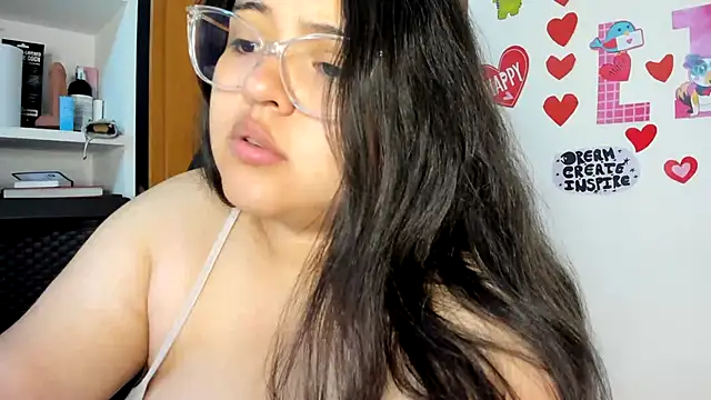 Snapshot of lizzie_c chatting on March 2025 08:16:01 AM lizzie c online show from March 2025 08:16:01 AM