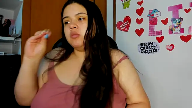 Snapshot of lizzie_c chatting on March 2025 01:05:01 AM lizzie c online show from March 2025 01:05:01 AM