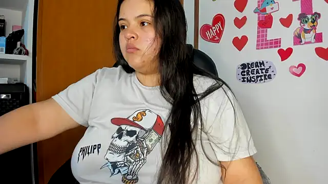 Snapshot of lizzie_c chatting on March 2025 02:15:01 AM lizzie c online show from March 2025 02:15:01 AM