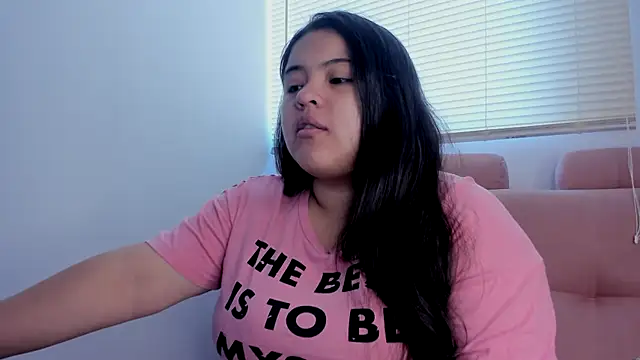 Snapshot of lizzie_c chatting on October 2025 01:43:02 PM lizzie c online show from October 2025 01:43:02 PM