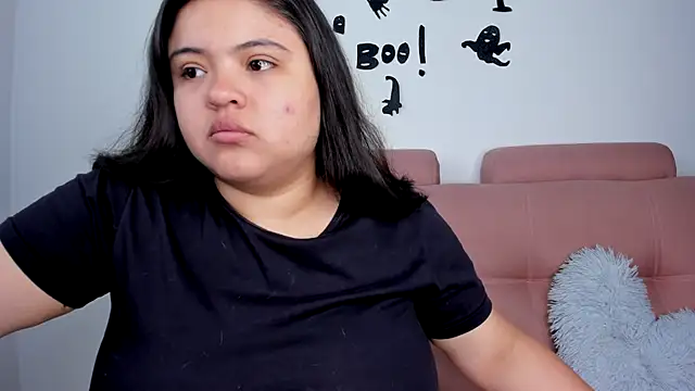 Snapshot of lizzie_c chatting on November 2025 05:35:01 PM lizzie c online show from November 2025 05:35:01 PM