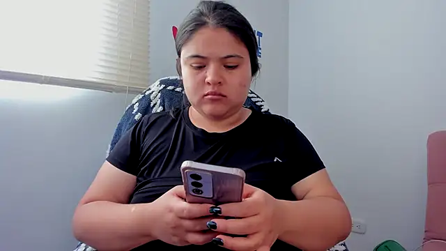 Snapshot of lizzie_c chatting on November 2025 07:46:01 PM lizzie c online show from November 2025 07:46:01 PM