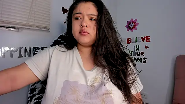 Snapshot of lizzie_c chatting on November 2025 10:25:02 AM lizzie c online show from November 2025 10:25:02 AM