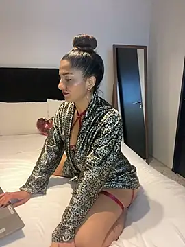 Snapshot of AlejandritaMilano chatting on March 2026 11:30:02 PM AlejandritaMilano online show from March 2026 11:30:02 PM