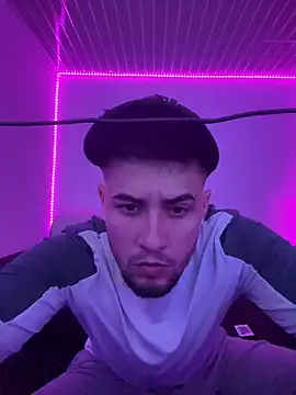 Snapshot of miia-liiam chatting on January 2025 02:30:01 AM miia-liiam online show from January 2025 02:30:01 AM