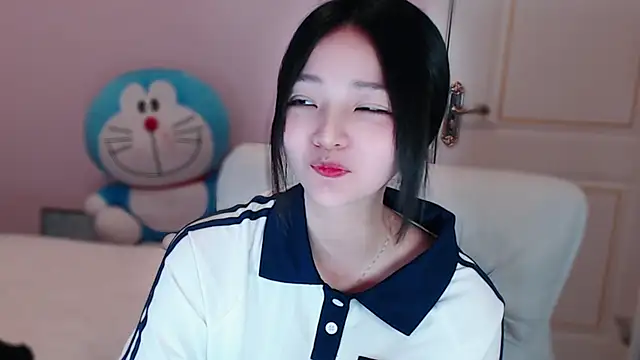 xiao-xiao-D online show from March 2025 11:37:02 AM