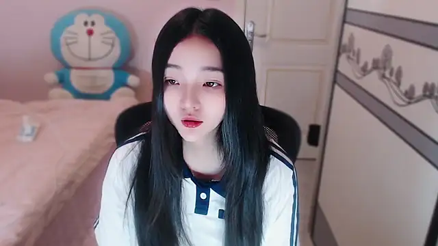 xiao-xiao-D online show from November 2025 03:39:01 AM