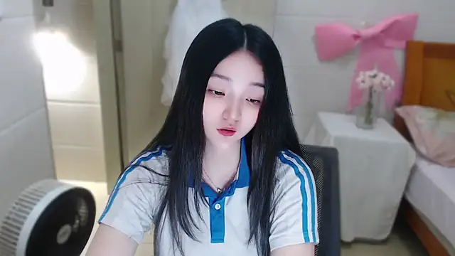 xiao-xiao-D online show from March 2026 01:26:02 PM