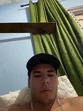 Snapshot of gu_ga_7 chatting on January 2025 07:12:01 PM gu ga 7 online show from January 2025 07:12:01 PM