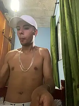 Snapshot of gu_ga_7 chatting on March 2025 06:00:01 PM gu ga 7 online show from March 2025 06:00:01 PM