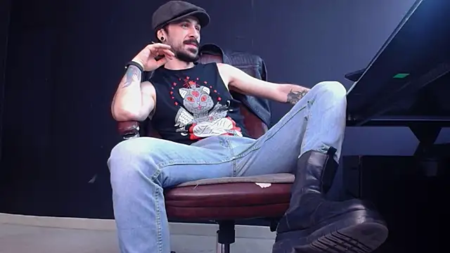 AxelColton online show from October 2025 10:27:02 AM