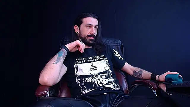 AxelColton online show from November 2025 11:33:02 AM