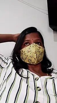 Snapshot of Tamil_Sanjana_ chatting on January 2025 12:21:01 PM Tamil Sanjana online show from January 2025 12:21:01 PM