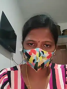 Snapshot of Tamil_Sanjana_ chatting on February 2025 01:32:01 PM Tamil Sanjana online show from February 2025 01:32:01 PM