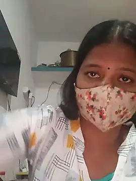 Snapshot of Tamil_Sanjana_ chatting on February 2025 02:10:02 PM Tamil Sanjana online show from February 2025 02:10:02 PM