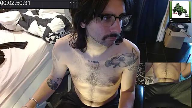 Snapshot of Chuck-FR chatting on April 2026 08:31:01 AM Chuck-FR online show from April 2026 08:31:01 AM