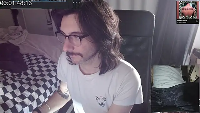 Snapshot of Chuck-FR chatting on April 2026 02:30:01 PM Chuck-FR online show from April 2026 02:30:01 PM