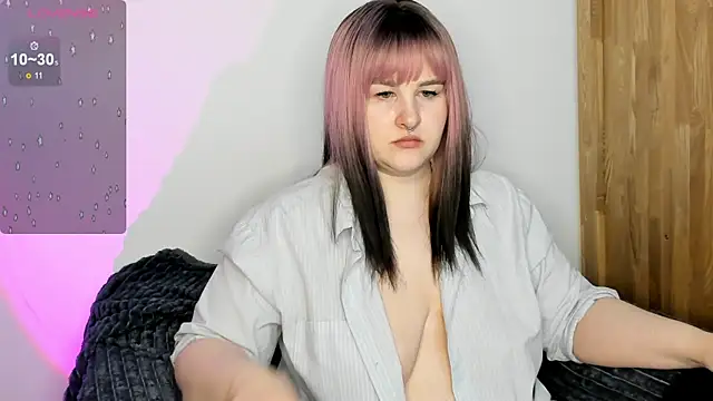 Snapshot of Anna_Nott chatting on January 2025 01:47:01 PM Anna Nott online show from January 2025 01:47:01 PM