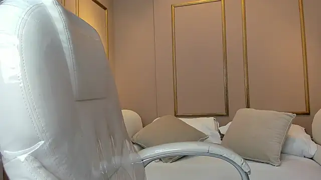 PerlaPreciosa online show from September 2025 04:03:01 AM