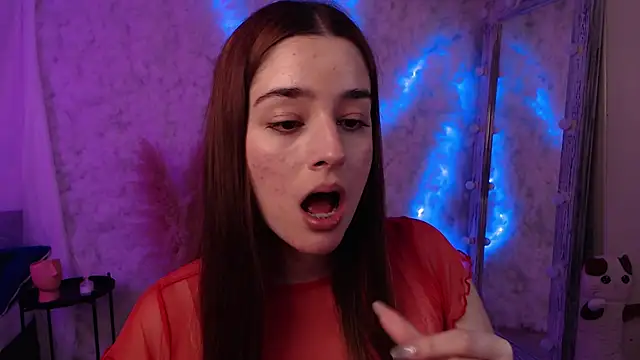 Lolly lipss  online show from December 2024 01:03:01 PM