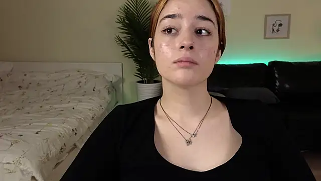 Lolly lipss  online show from January 2025 04:06:01 PM