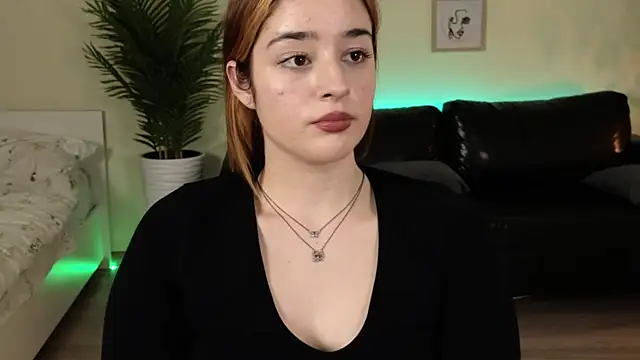 Lolly lipss  online show from January 2025 07:07:01 PM