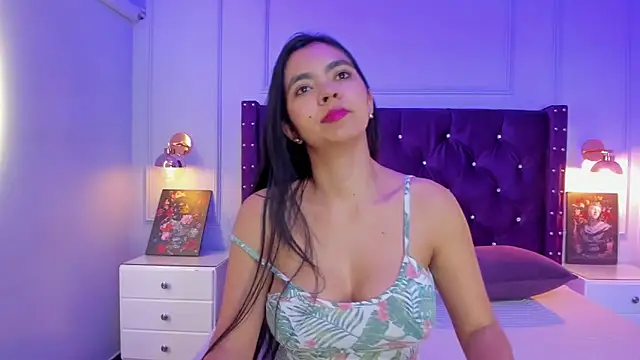 Snapshot of nathyy_garcia chatting on February 2025 03:53:01 AM nathyy garcia online show from February 2025 03:53:01 AM