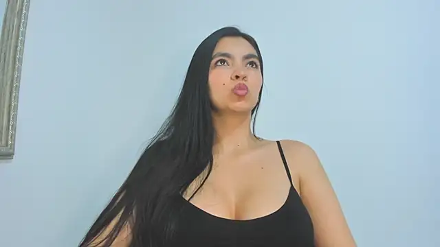 Snapshot of nathyy_garcia chatting on October 2025 12:11:02 AM nathyy garcia online show from October 2025 12:11:02 AM