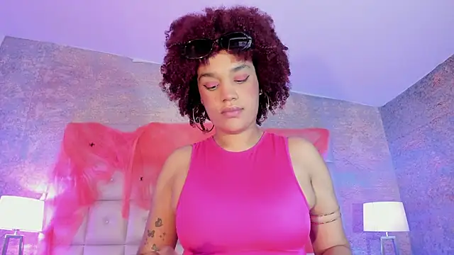 loladupont online show from October 2025 03:06:02 AM