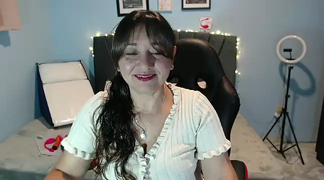 AngelRouss online show from January 2025 09:45:02 AM