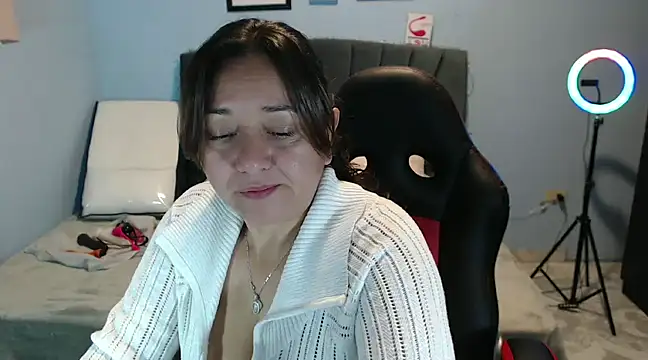 AngelRouss online show from January 2025 01:54:01 PM