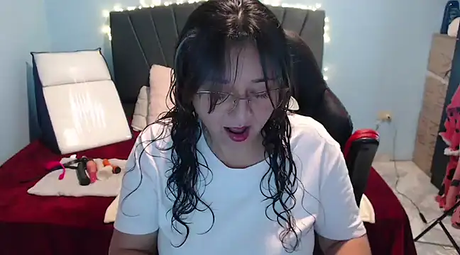 AngelRouss online show from February 2025 03:32:02 PM