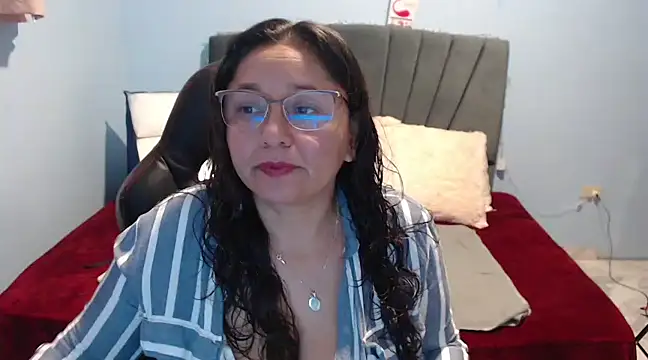 AngelRouss online show from February 2025 08:09:01 PM